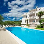 House Rina - 1 Apartman