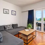 House Rina - 1 Apartman Vodice