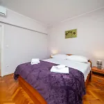 Apartman House Rina - 1 *