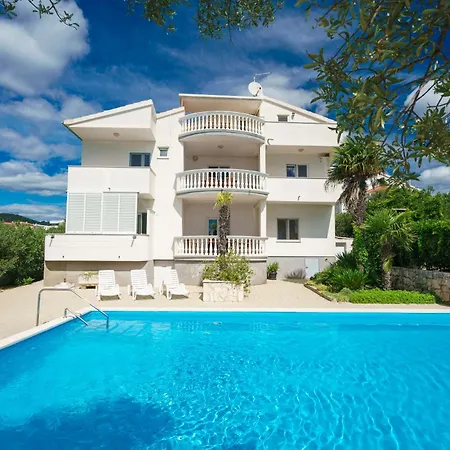 House Rina - 1