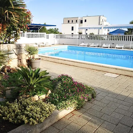 House Rina - 1 Appartement *