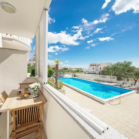 House Rina - 1 Vodice