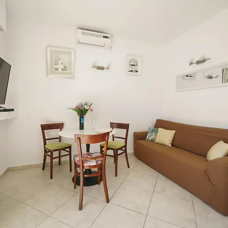House Rina - 1