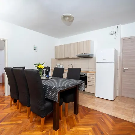 House Rina - 1 Vodice