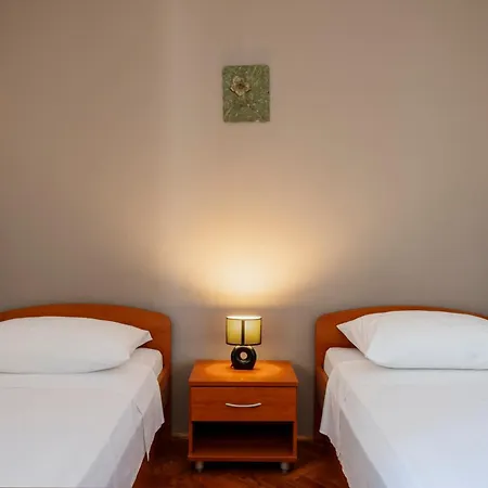 House Rina - 1 *
