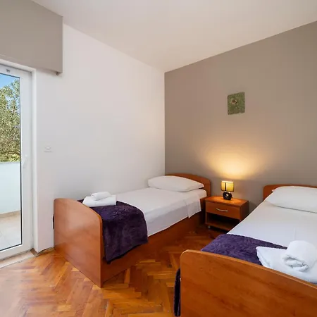 House Rina - 1 Vodice