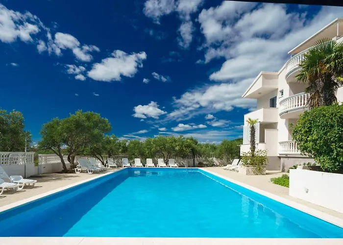 Apartamento House Rina - 1 *